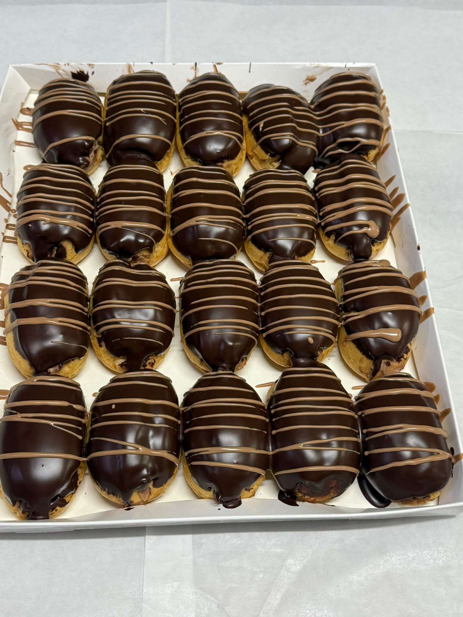 ÇİKOLATALI EKLER (1 KUTU - 1,500 GR )